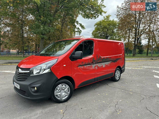 Красный Опель Виваро, объемом двигателя 1.6 л и пробегом 206 тыс. км за 12500 $, фото 8 на Automoto.ua