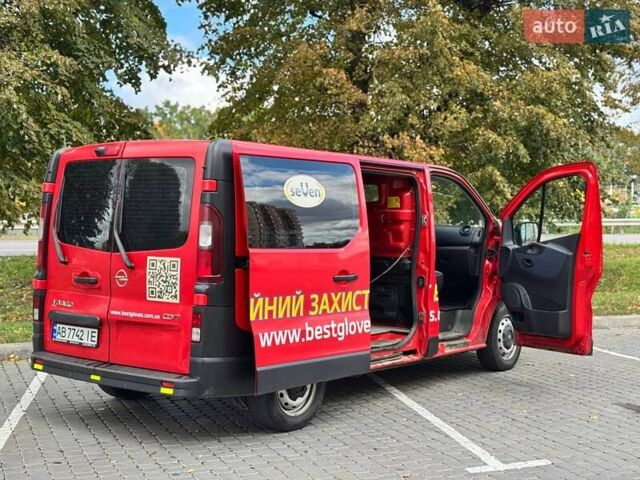 Червоний Опель Віваро, об'ємом двигуна 1.6 л та пробігом 370 тис. км за 10500 $, фото 2 на Automoto.ua