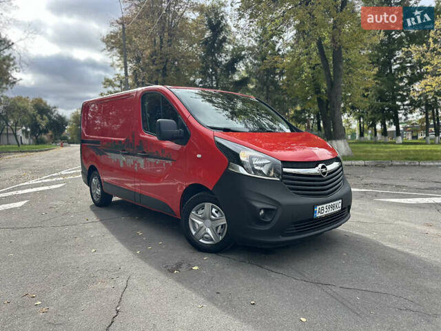 Красный Опель Виваро, объемом двигателя 1.6 л и пробегом 206 тыс. км за 12500 $, фото 23 на Automoto.ua