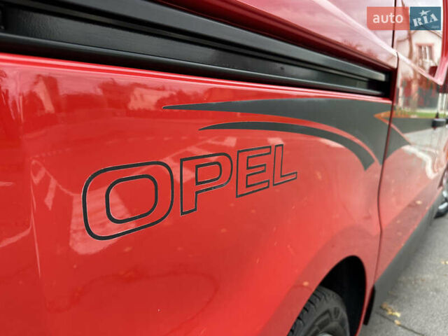 Красный Опель Виваро, объемом двигателя 1.6 л и пробегом 206 тыс. км за 12500 $, фото 19 на Automoto.ua
