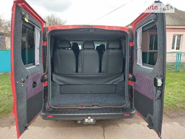 Красный Опель Виваро, объемом двигателя 1.6 л и пробегом 171 тыс. км за 17500 $, фото 15 на Automoto.ua