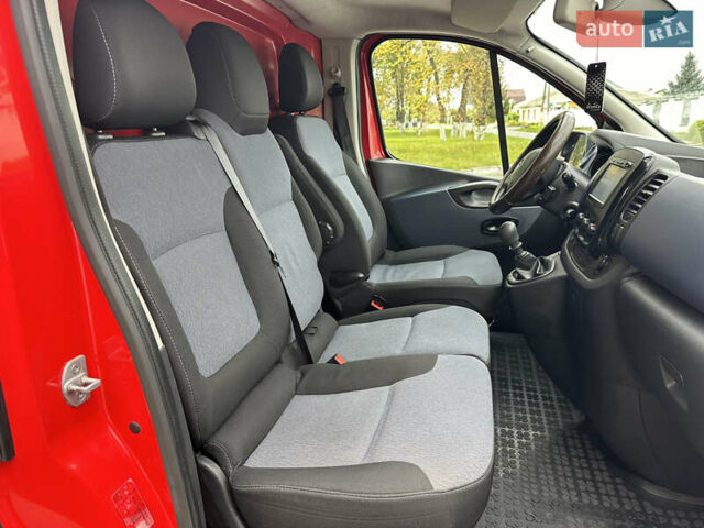 Красный Опель Виваро, объемом двигателя 1.6 л и пробегом 206 тыс. км за 12500 $, фото 46 на Automoto.ua
