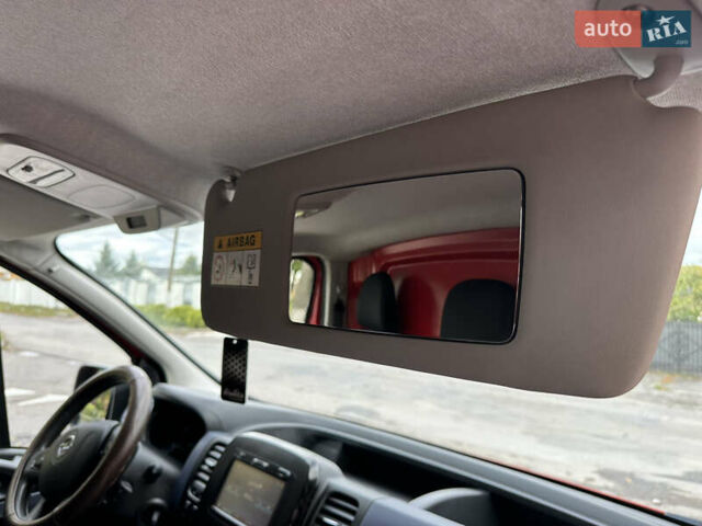 Красный Опель Виваро, объемом двигателя 1.6 л и пробегом 206 тыс. км за 12500 $, фото 45 на Automoto.ua