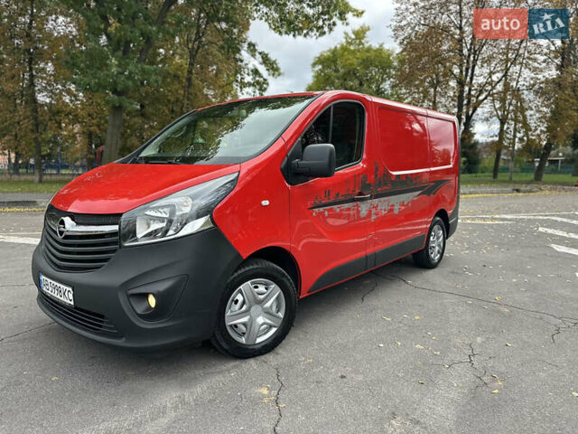 Красный Опель Виваро, объемом двигателя 1.6 л и пробегом 206 тыс. км за 12500 $, фото 9 на Automoto.ua