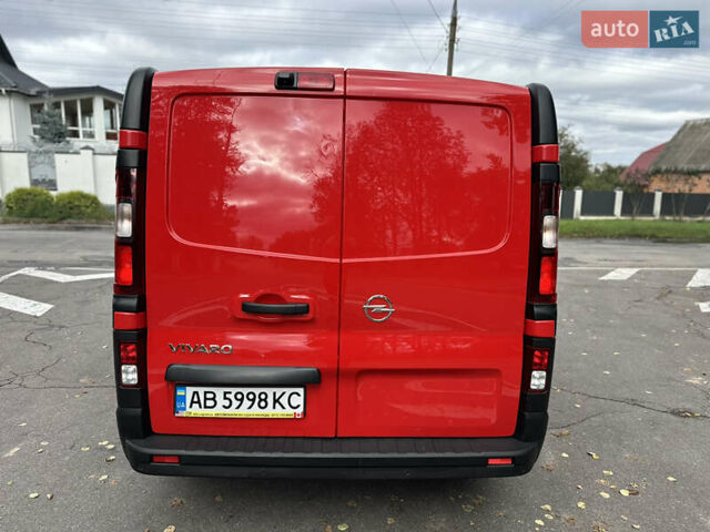 Красный Опель Виваро, объемом двигателя 1.6 л и пробегом 206 тыс. км за 12500 $, фото 11 на Automoto.ua
