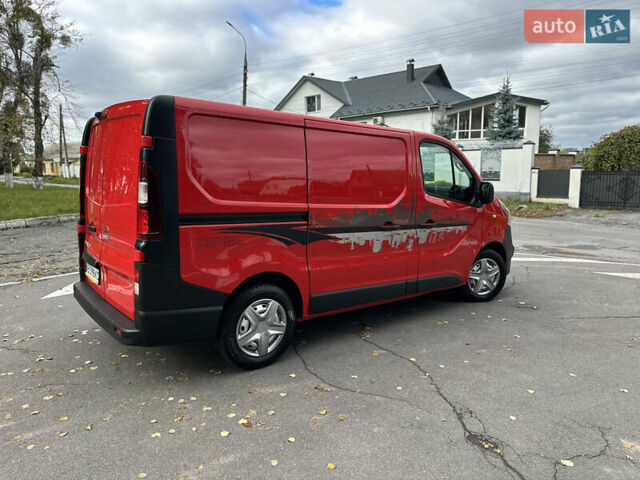 Красный Опель Виваро, объемом двигателя 1.6 л и пробегом 206 тыс. км за 12500 $, фото 15 на Automoto.ua