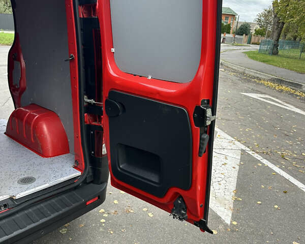 Красный Опель Виваро, объемом двигателя 1.6 л и пробегом 206 тыс. км за 12500 $, фото 66 на Automoto.ua