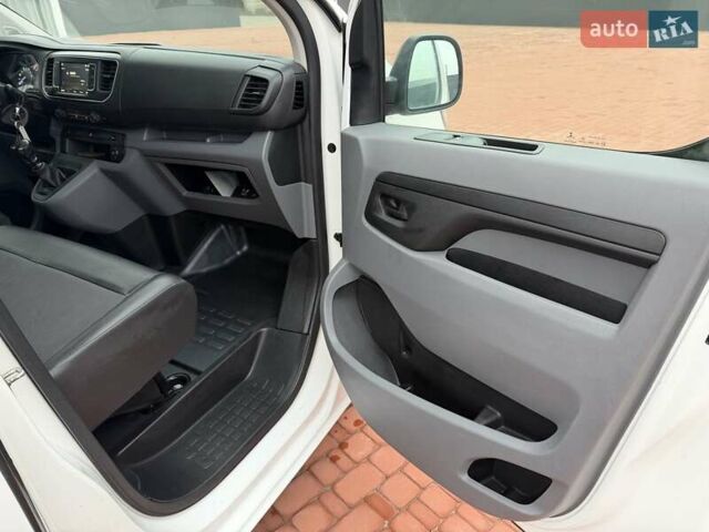 Опель Виваро, объемом двигателя 2 л и пробегом 244 тыс. км за 17500 $, фото 14 на Automoto.ua