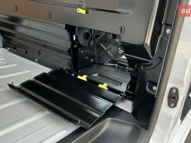 Опель Виваро, объемом двигателя 2 л и пробегом 0 тыс. км за 33873 $, фото 24 на Automoto.ua