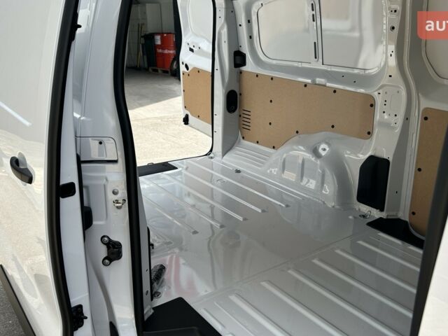 Опель Виваро, объемом двигателя 2 л и пробегом 0 тыс. км за 33873 $, фото 23 на Automoto.ua