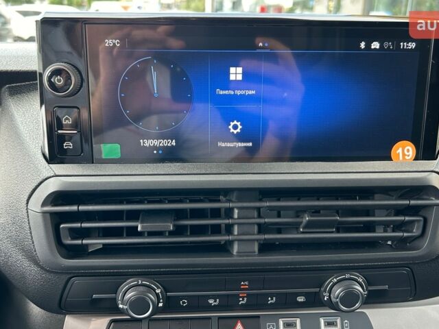 Опель Виваро, объемом двигателя 2 л и пробегом 0 тыс. км за 33873 $, фото 11 на Automoto.ua