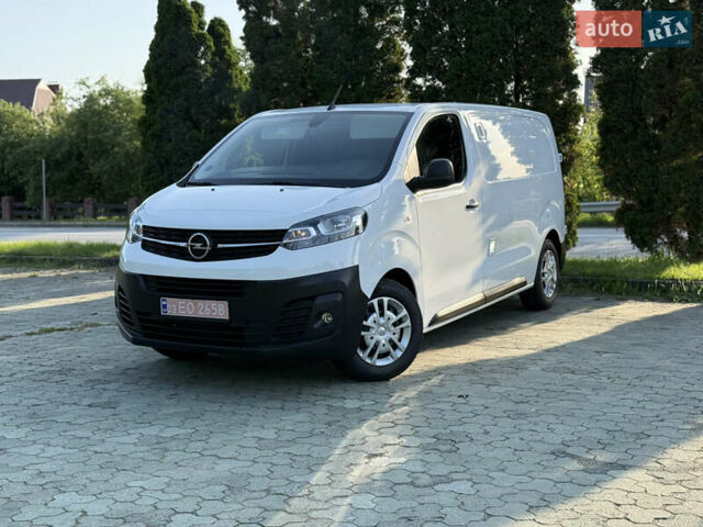 Опель Виваро, объемом двигателя 1.5 л и пробегом 169 тыс. км за 14200 $, фото 2 на Automoto.ua