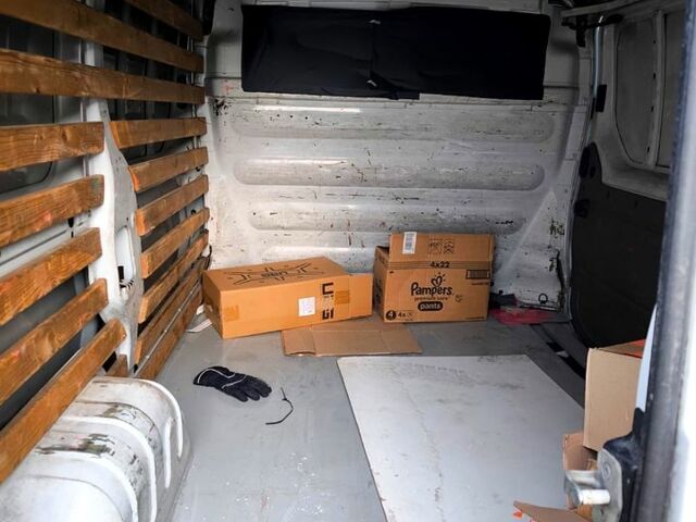 Опель Віваро, об'ємом двигуна 19 л та пробігом 490 тис. км за 2800 $, фото 3 на Automoto.ua