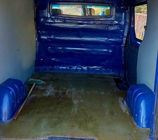Опель Виваро, объемом двигателя 19 л и пробегом 300 тыс. км за 7400 $, фото 3 на Automoto.ua