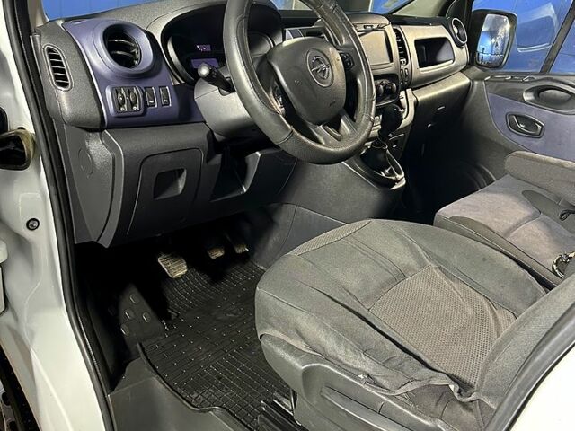 Опель Виваро, объемом двигателя 16 л и пробегом 220 тыс. км за 10300 $, фото 3 на Automoto.ua