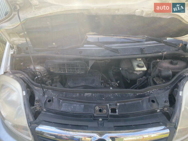 Опель Віваро, об'ємом двигуна 1.9 л та пробігом 240 тис. км за 5500 $, фото 9 на Automoto.ua