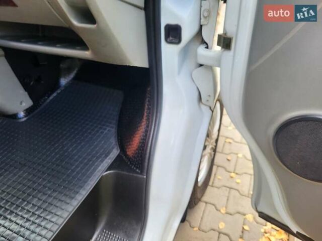 Опель Виваро, объемом двигателя 1.9 л и пробегом 273 тыс. км за 8850 $, фото 81 на Automoto.ua