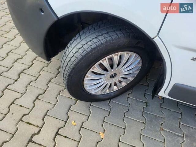 Опель Виваро, объемом двигателя 1.9 л и пробегом 273 тыс. км за 8850 $, фото 105 на Automoto.ua