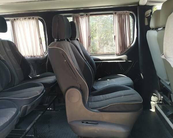 Опель Виваро, объемом двигателя 1.9 л и пробегом 268 тыс. км за 9000 $, фото 5 на Automoto.ua