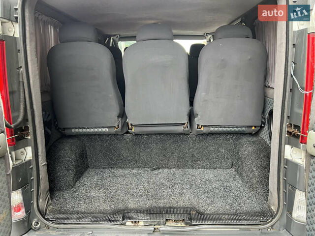 Опель Віваро, об'ємом двигуна 2 л та пробігом 260 тис. км за 7950 $, фото 33 на Automoto.ua