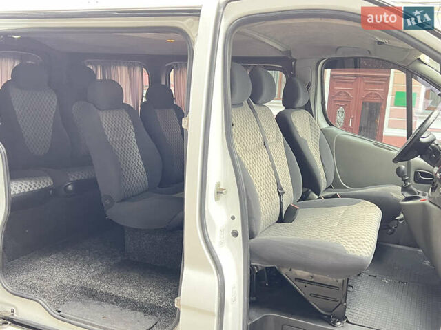 Опель Віваро, об'ємом двигуна 2 л та пробігом 260 тис. км за 7950 $, фото 32 на Automoto.ua