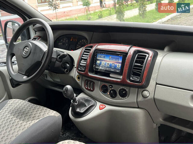 Опель Віваро, об'ємом двигуна 2 л та пробігом 260 тис. км за 7950 $, фото 21 на Automoto.ua