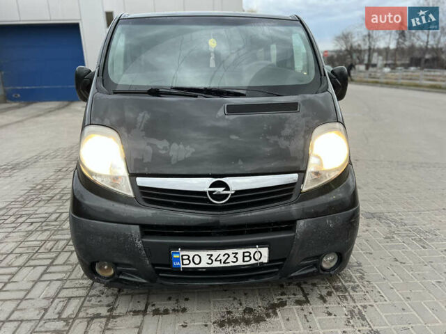 Опель Виваро, объемом двигателя 2.5 л и пробегом 450 тыс. км за 7999 $, фото 6 на Automoto.ua