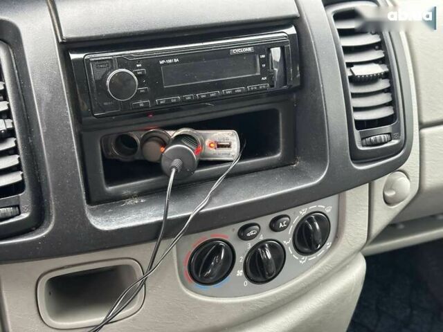 Опель Віваро, об'ємом двигуна 2 л та пробігом 258 тис. км за 8790 $, фото 15 на Automoto.ua