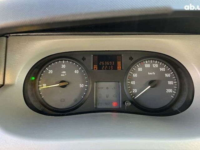 Опель Виваро, объемом двигателя 2.5 л и пробегом 263 тыс. км за 12800 $, фото 9 на Automoto.ua