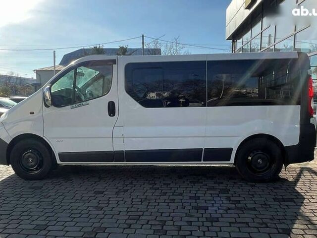 Опель Виваро, объемом двигателя 2.5 л и пробегом 263 тыс. км за 12800 $, фото 3 на Automoto.ua