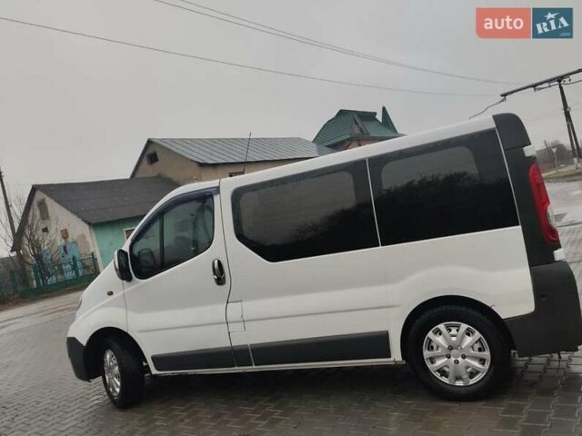 Опель Виваро, объемом двигателя 2 л и пробегом 300 тыс. км за 11899 $, фото 7 на Automoto.ua