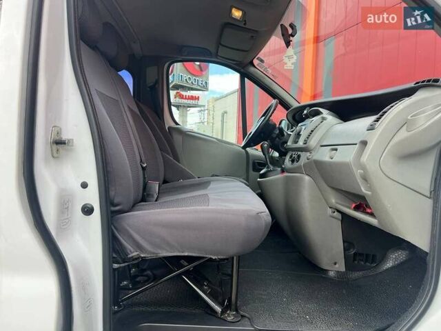 Опель Виваро, объемом двигателя 2 л и пробегом 250 тыс. км за 11500 $, фото 17 на Automoto.ua