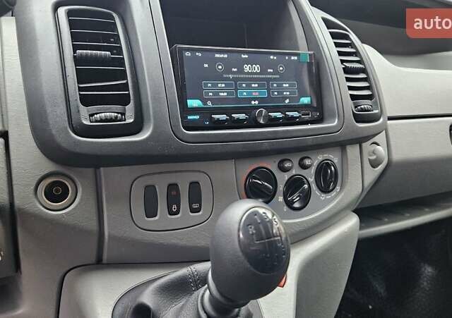 Опель Віваро, об'ємом двигуна 2 л та пробігом 207 тис. км за 14700 $, фото 14 на Automoto.ua