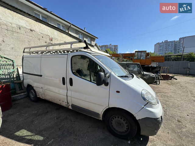 Опель Виваро, объемом двигателя 2 л и пробегом 525 тыс. км за 4900 $, фото 2 на Automoto.ua