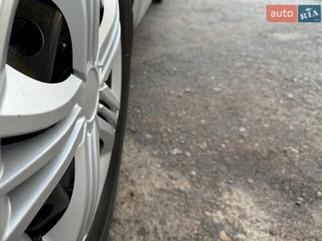 Опель Виваро, объемом двигателя 2 л и пробегом 287 тыс. км за 13950 $, фото 8 на Automoto.ua