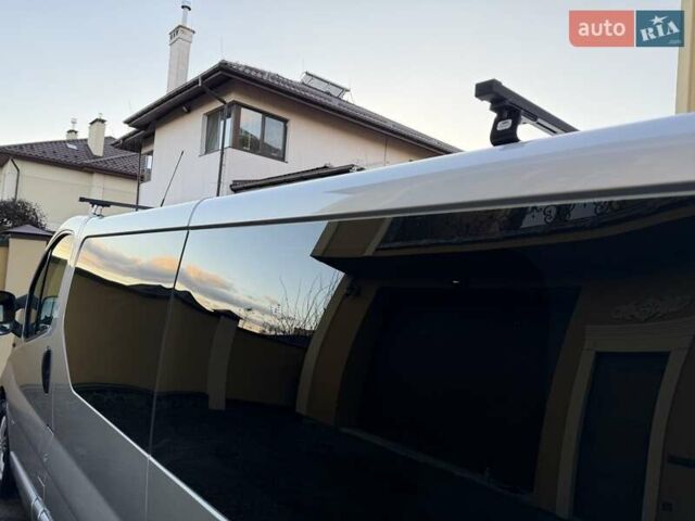 Опель Виваро, объемом двигателя 2 л и пробегом 287 тыс. км за 13950 $, фото 27 на Automoto.ua