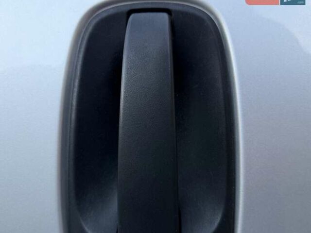 Опель Виваро, объемом двигателя 2 л и пробегом 287 тыс. км за 13950 $, фото 31 на Automoto.ua