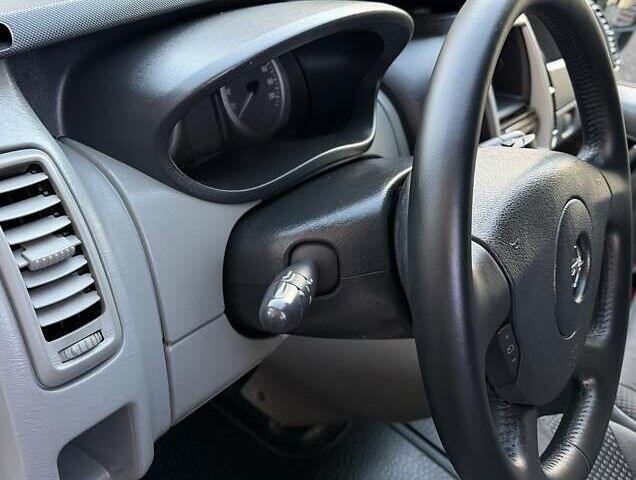 Опель Виваро, объемом двигателя 2 л и пробегом 287 тыс. км за 13950 $, фото 70 на Automoto.ua