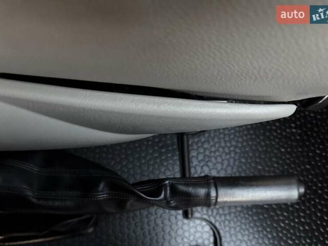 Опель Виваро, объемом двигателя 2 л и пробегом 287 тыс. км за 13950 $, фото 141 на Automoto.ua