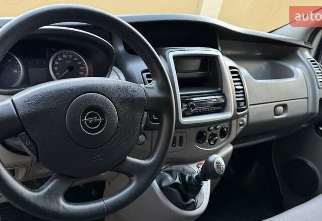 Опель Виваро, объемом двигателя 2 л и пробегом 287 тыс. км за 13950 $, фото 92 на Automoto.ua
