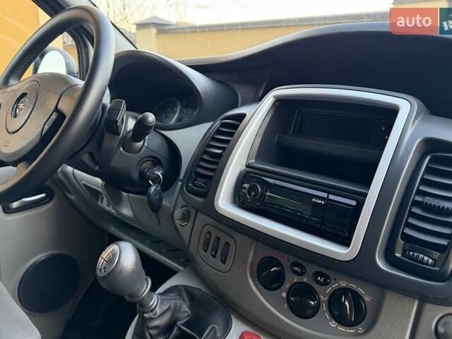 Опель Виваро, объемом двигателя 2 л и пробегом 287 тыс. км за 13950 $, фото 136 на Automoto.ua