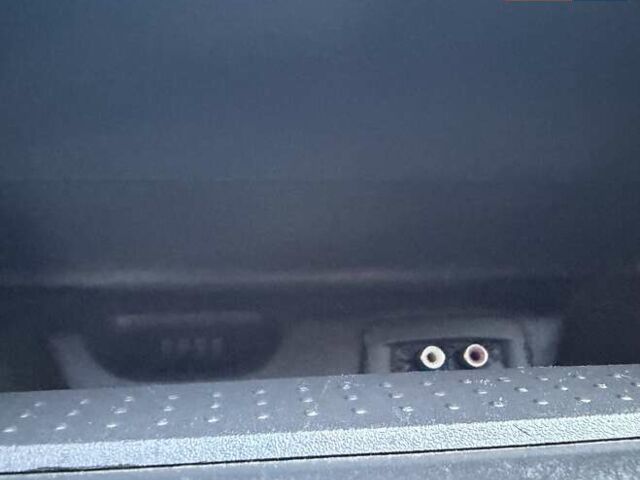 Опель Виваро, объемом двигателя 2 л и пробегом 287 тыс. км за 13950 $, фото 90 на Automoto.ua