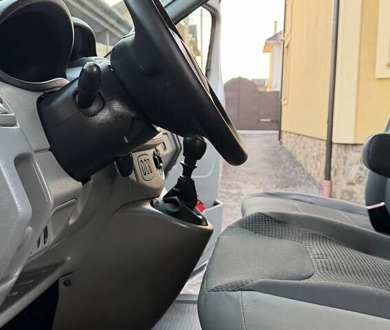 Опель Виваро, объемом двигателя 2 л и пробегом 287 тыс. км за 13950 $, фото 41 на Automoto.ua