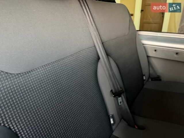 Опель Виваро, объемом двигателя 2 л и пробегом 287 тыс. км за 13950 $, фото 111 на Automoto.ua