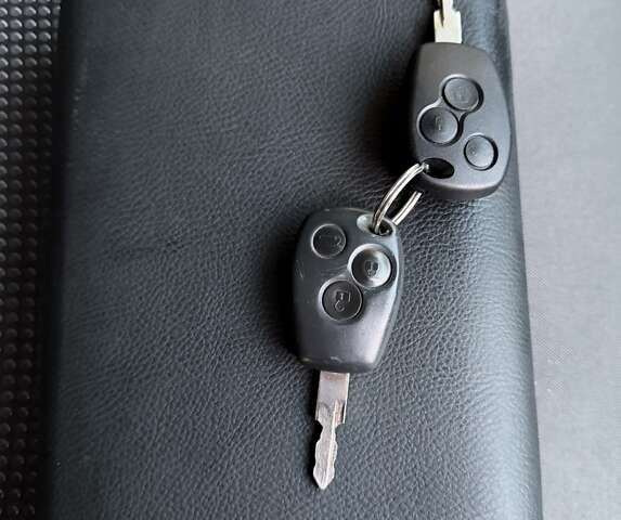 Опель Виваро, объемом двигателя 2 л и пробегом 287 тыс. км за 13950 $, фото 144 на Automoto.ua