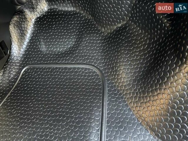 Опель Виваро, объемом двигателя 2 л и пробегом 287 тыс. км за 13950 $, фото 64 на Automoto.ua