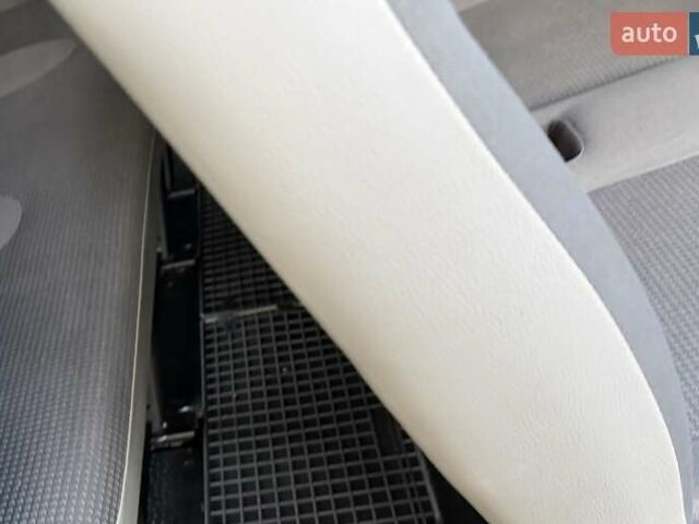 Опель Виваро, объемом двигателя 2 л и пробегом 287 тыс. км за 13950 $, фото 53 на Automoto.ua