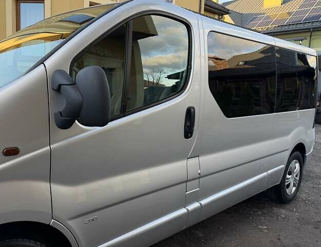 Опель Виваро, объемом двигателя 2 л и пробегом 287 тыс. км за 13950 $, фото 12 на Automoto.ua