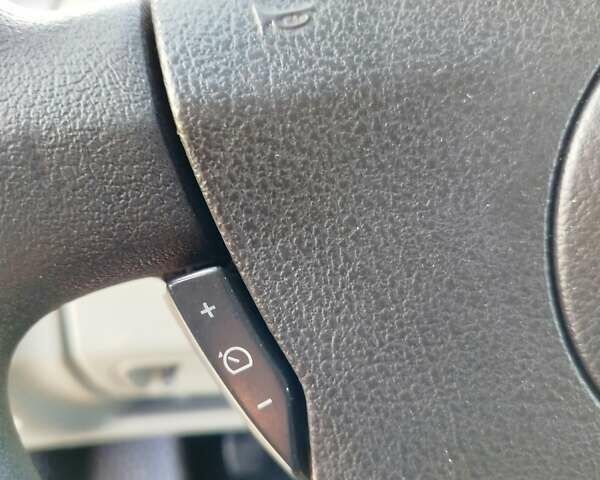 Опель Віваро, об'ємом двигуна 2 л та пробігом 259 тис. км за 13950 $, фото 57 на Automoto.ua