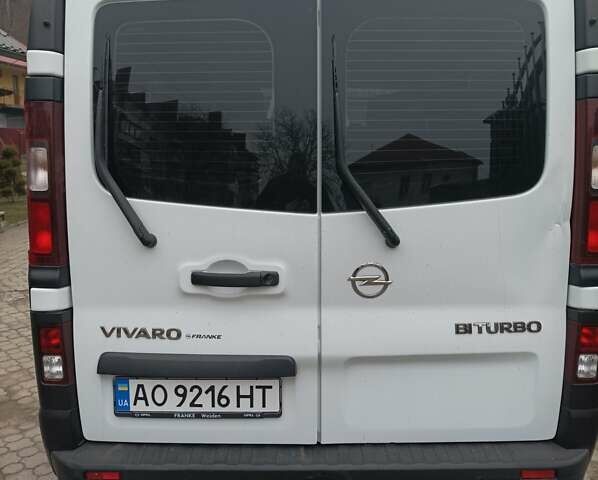 Опель Виваро, объемом двигателя 1.6 л и пробегом 274 тыс. км за 14500 $, фото 1 на Automoto.ua